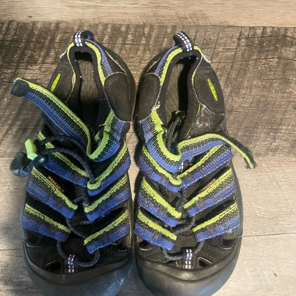 Keen Kids' Black and Green Outdoor Waterproof‎ Sandals Size 12